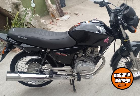 Motos - Honda Titan 150 esd 2014 Nafta 28000Km - En Venta