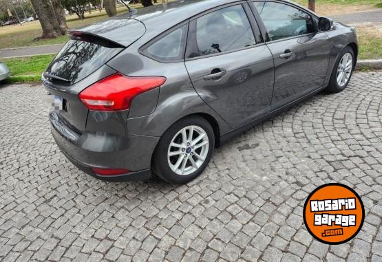 Autos - Ford Focus 1.6 2017 GNC 130000Km - En Venta