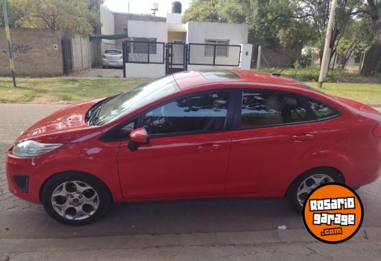 Autos - Ford Fiesta sedan 2013 GNC 160000Km - En Venta