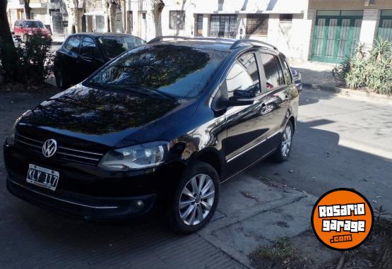 Autos - Volkswagen Suran 2011 GNC 240000Km - En Venta