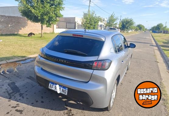 Autos - Peugeot 208 2023 Nafta 22610Km - En Venta