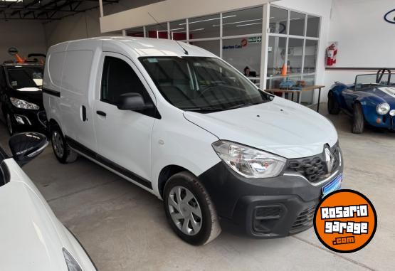 Utilitarios - Renault Kangoo II Exp Confort SCE 2022 Nafta 55000Km - En Venta