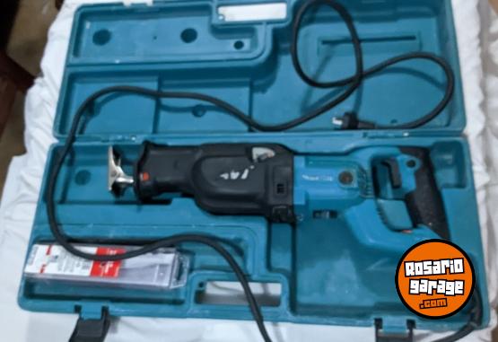 Herramientas - Sierra de mano Makita 1510W - En Venta