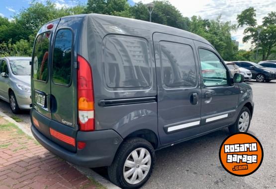 Utilitarios - Renault Kangoo 2010 Nafta 210000Km - En Venta