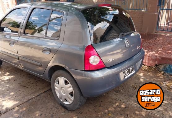 Autos - Renault Clio 2010 Nafta 98000Km - En Venta