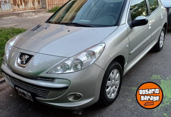 Autos - Peugeot 207 HDI 2011 Diesel 137000Km - En Venta