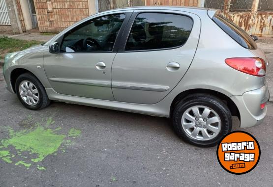 Autos - Peugeot 207 HDI 2011 Diesel 137000Km - En Venta