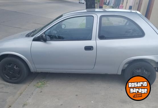 Autos - Chevrolet CORSA 1.4 GL 3 PUERTAS 1996 GNC 180000Km - En Venta