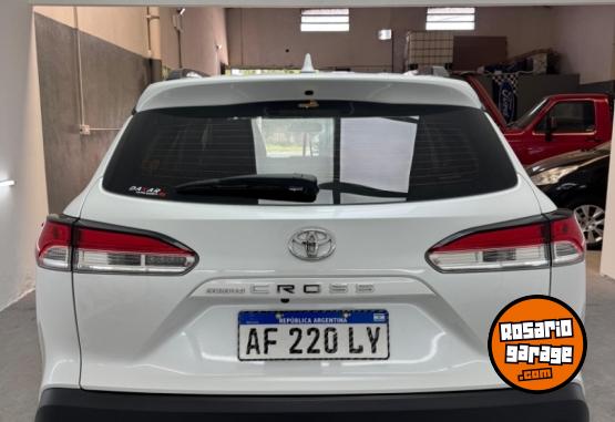 Autos - Toyota Corolla cross 2022 Nafta 44500Km - En Venta