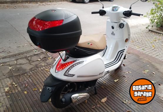 Motos - Gilera Duomo 150 2024 Nafta 1300Km - En Venta