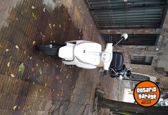 Motos - Gilera Duomo 150 2024 Nafta 1300Km - En Venta