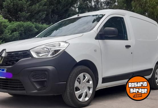 Utilitarios - Renault Kangoo 2023 Nafta 19455Km - En Venta