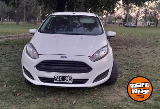 Autos - Ford Fiesta 2015 Nafta 95000Km - En Venta