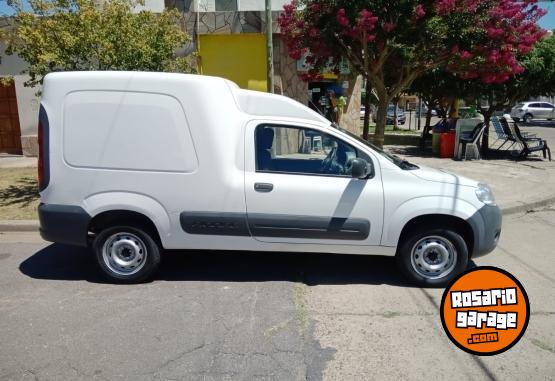 Utilitarios - Fiat Fiorino furgon 2019 Nafta 47000Km - En Venta