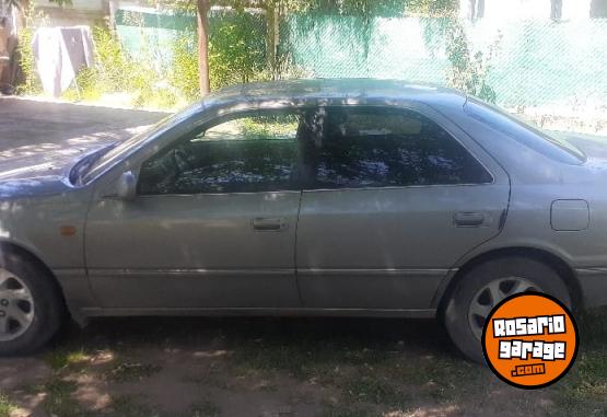 Autos - Toyota Camry 1998 Nafta 157000Km - En Venta