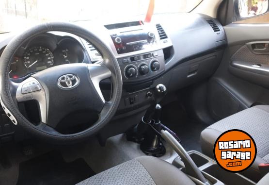 Camionetas - Toyota Hilux 2015 Diesel 265000Km - En Venta