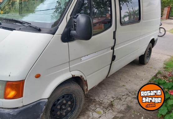 Utilitarios - Ford Transit 1997 Diesel 300000Km - En Venta