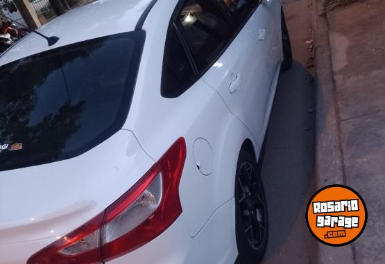 Autos - Ford Focus 2014 Nafta 170000Km - En Venta