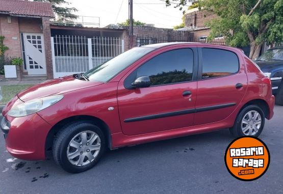 Autos - Peugeot 207 2010 Nafta 162000Km - En Venta