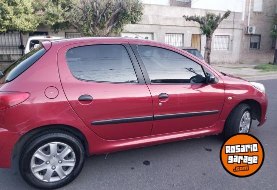 Autos - Peugeot 207 2010 Nafta 162000Km - En Venta