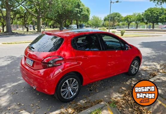 Autos - Peugeot 208 2019 Nafta 56000Km - En Venta