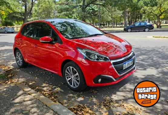 Autos - Peugeot 208 2019 Nafta 56000Km - En Venta