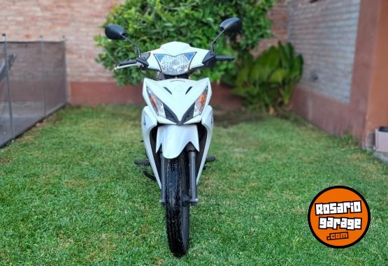 Motos - Honda Wave 2022 Nafta 7800Km - En Venta