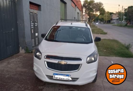 Autos - Chevrolet Spin 2017 GNC 120000Km - En Venta