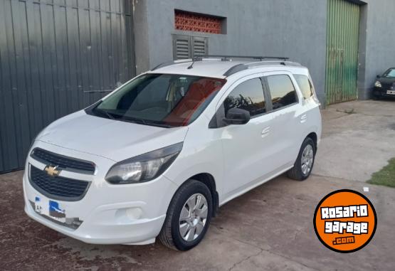 Autos - Chevrolet Spin 2017 GNC 120000Km - En Venta