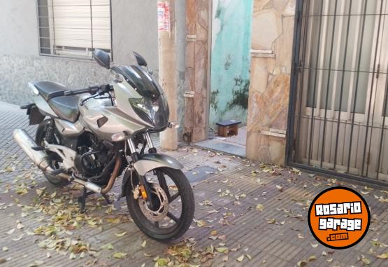 Motos - Bajaj Rauser 220 2011 Nafta 40000Km - En Venta