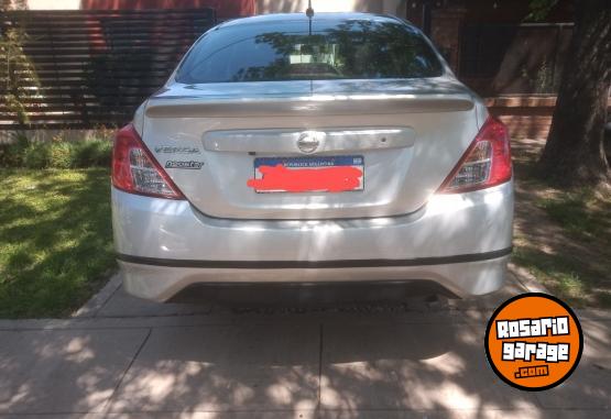 Autos - Nissan Versa adventur 2020 Nafta 40000Km - En Venta