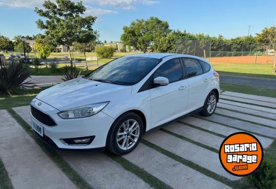 Autos - Ford FOCUS SE 2016 Nafta 117000Km - En Venta