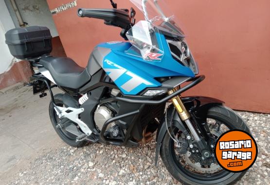 Motos - CF Cf moto mt 650 2022 Nafta 8500Km - En Venta