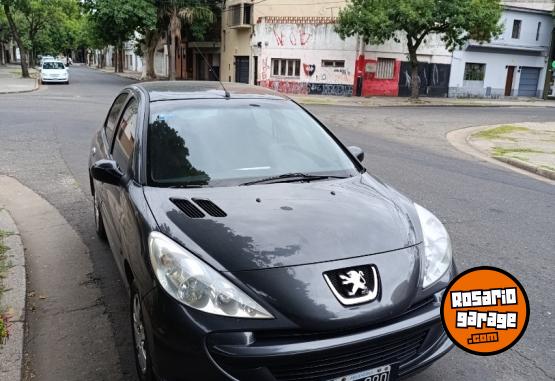 Autos - Peugeot 207 2015 Nafta 106000Km - En Venta