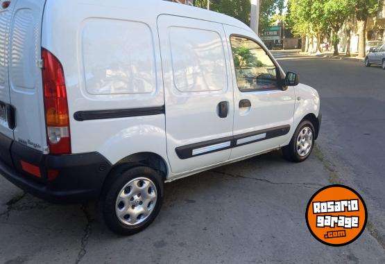 Utilitarios - Renault Kangoo 2013 Nafta 130000Km - En Venta