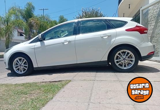 Autos - Ford Focus cuero automtico 2019 Nafta 67000Km - En Venta