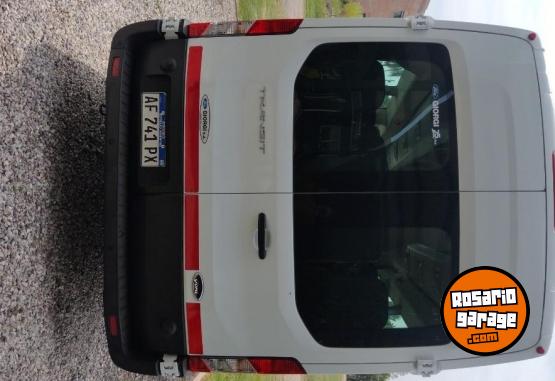 Camiones y Gras - Ford transit minibs 17 pasajeros - En Venta