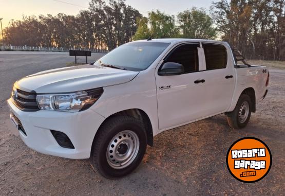 Camionetas - Toyota Hilux Dx 4x4 2020 Diesel 119000Km - En Venta