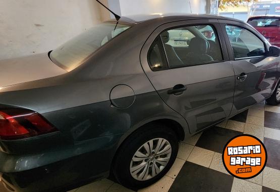 Autos - Volkswagen Voyage 2017 Nafta 93000Km - En Venta