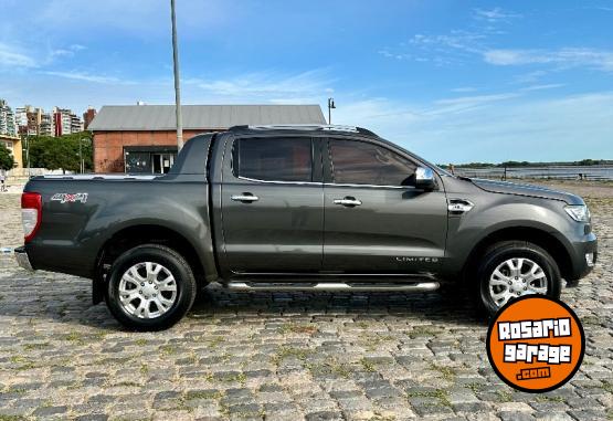 Camionetas - Ford RANGER LIMITED 3.2 2017 Diesel 82000Km - En Venta