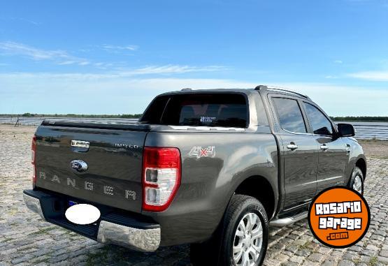 Camionetas - Ford RANGER LIMITED 3.2 2017 Diesel 82000Km - En Venta