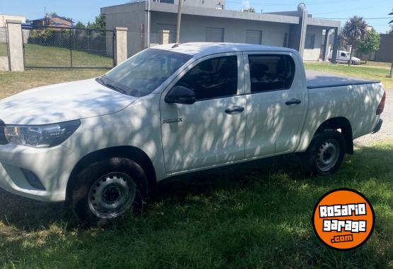 Camionetas - Toyota Hilux 2021 Diesel 91000Km - En Venta