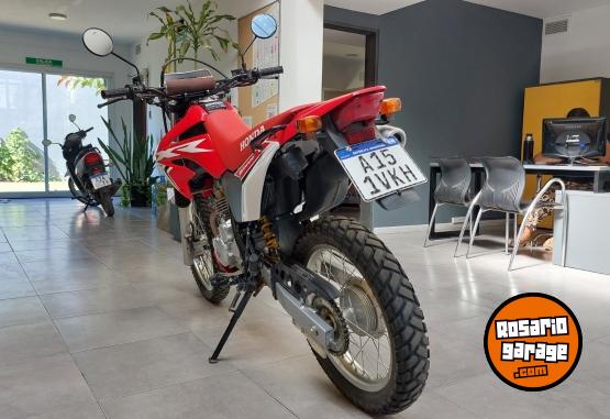 Motos - Honda KR TORNADO 250 2022 Nafta 4400Km - En Venta