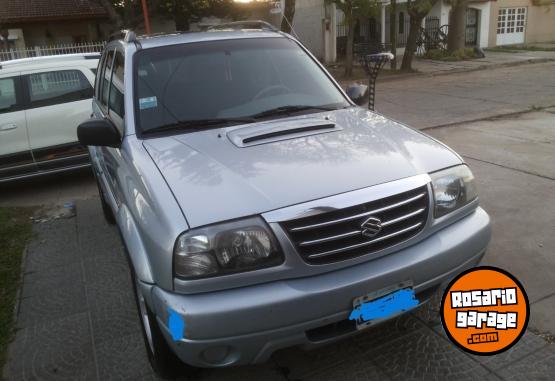 Camionetas - Suzuki Grand Vitara 2005 Diesel 216000Km - En Venta