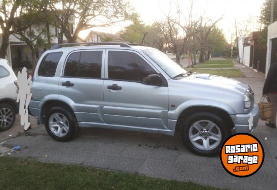 Camionetas - Suzuki Grand Vitara 2005 Diesel 216000Km - En Venta