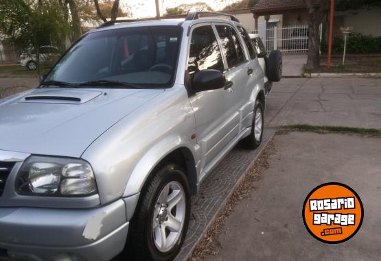 Camionetas - Suzuki Grand Vitara 2005 Diesel 216000Km - En Venta