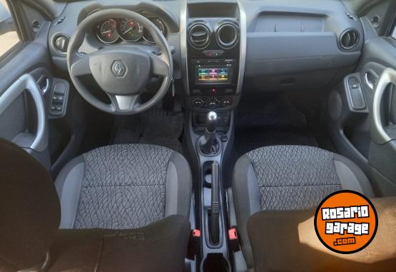 Camionetas - Renault DUSTER 2017 Nafta 96340Km - En Venta