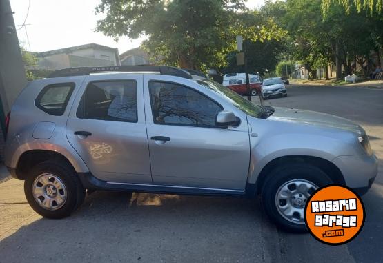 Camionetas - Renault DUSTER 2017 Nafta 96340Km - En Venta