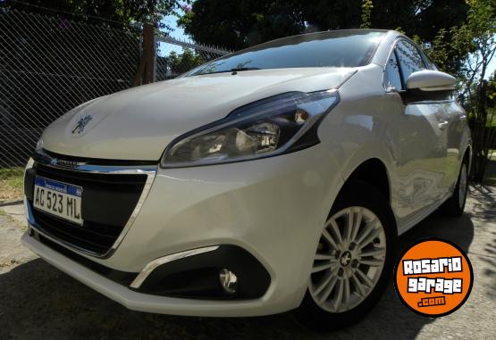 Autos - Peugeot 208 2018 Nafta 45000Km - En Venta