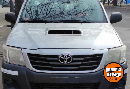 Camionetas - Toyota Hilux 4x4 Cabina Simple 2012 Diesel 330000Km - En Venta